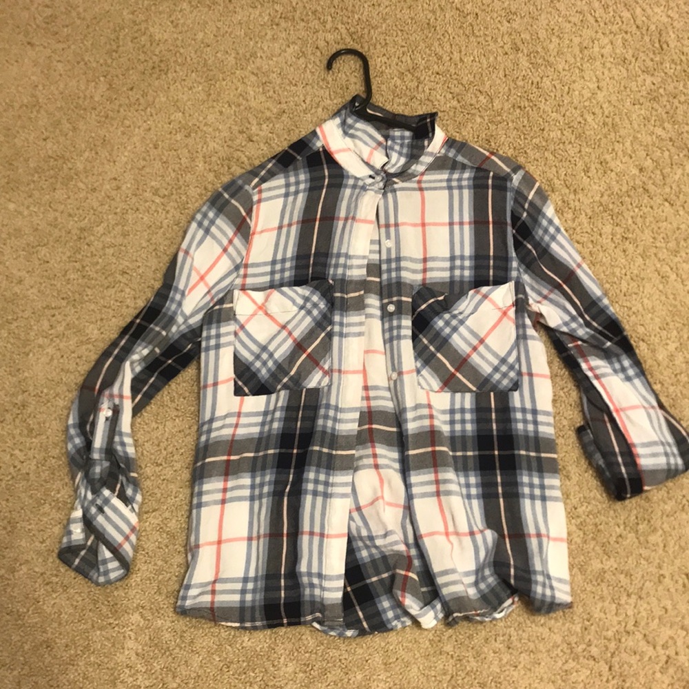 Cute and comfy plaid shirt